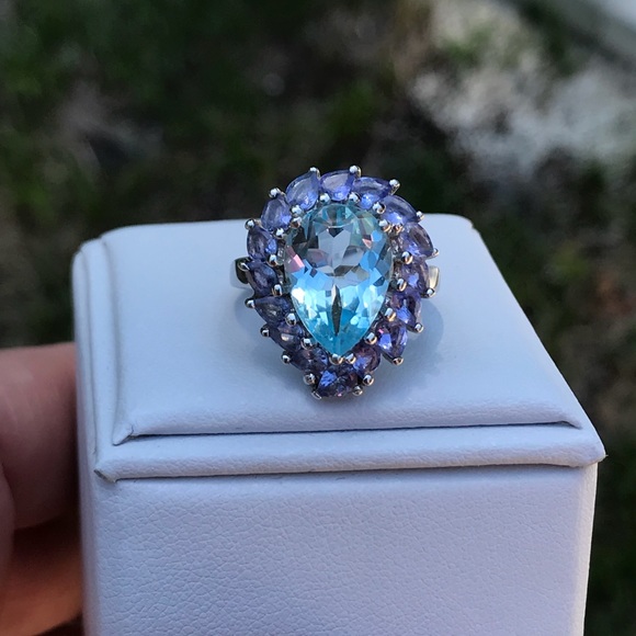 Vintage Jewelry - Unique Tanzanite Cocktail Ring